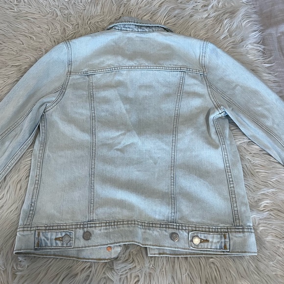 Light wash | Denim Jacket | Floral Embroidery Detail - Picture 14 of 16